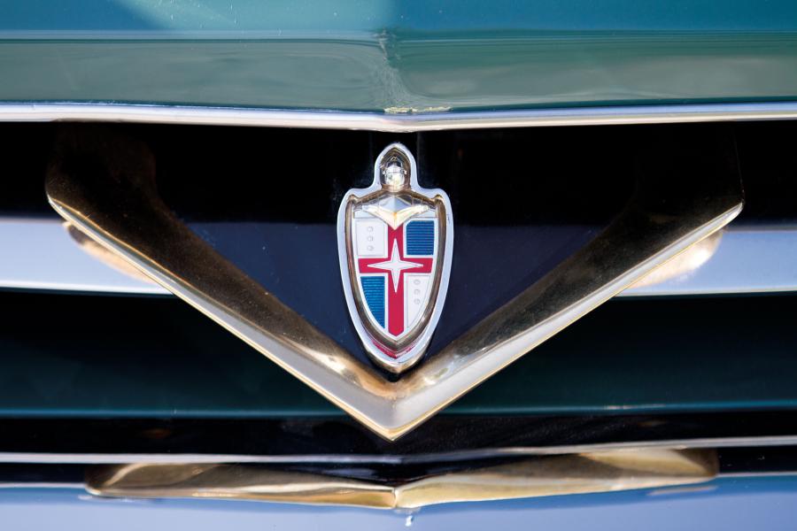  Lincoln Capri Special Custom Convertible 1953 года  (фото 9 из 18)